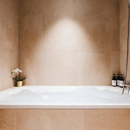 Appartamento Wf 104m2 Prestige With Terrace, Gym And Pool Belgrado